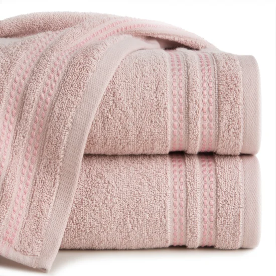 Ręcznik ALLY z bordiurą w pasy przetykany kontrastującą nicią miękki i puszysty, zero twist - 70 x 140 cm - pudrowy róż