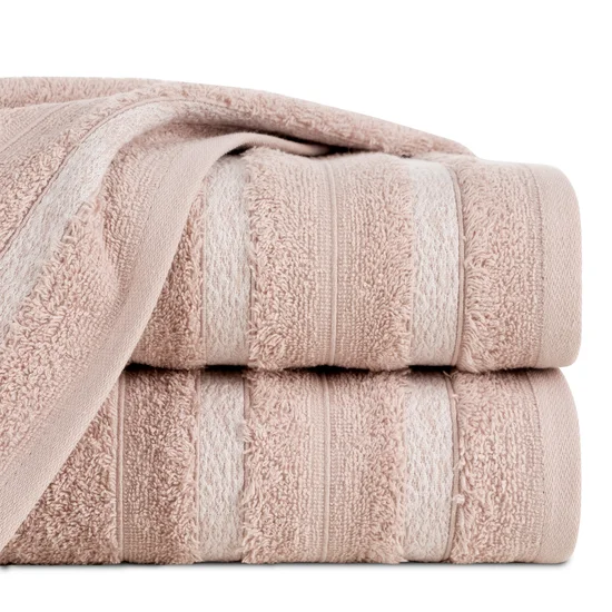 Ręcznik FARGO z bordiurą podkreśloną melanżowymi paskami - 50 x 90 cm - pudrowy róż