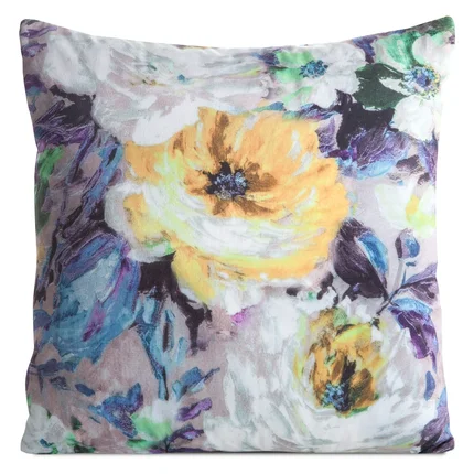 Poszewka AMELIE z miękkiego welwetu z malarskim kwiatowym wzorem Poszewka AMELIE z miękkiego welwetu z malarskim kwiatowym wzorem - 40 x 40 cm