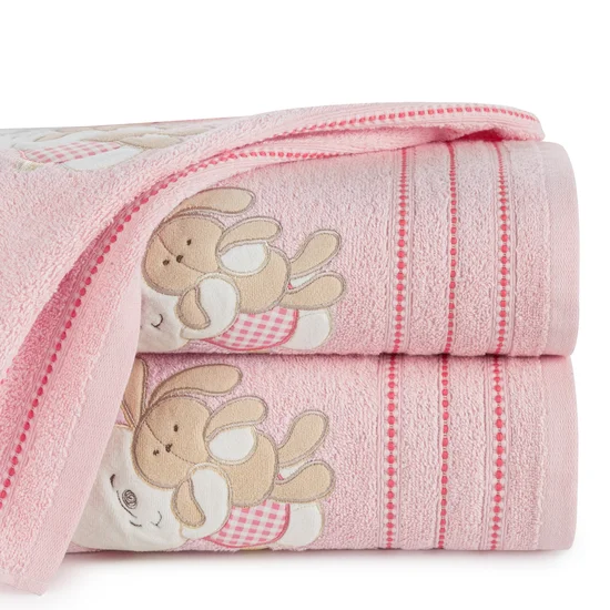 Ręcznik BABY z naszywaną aplikacją z misiem i zajączkiem - 50 x 90 cm - różowy