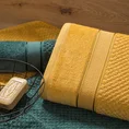 Puszysty ręcznik JESSI z fakturą wytłaczanej krateczki i welurową bordiurą - 30 x 50 cm - kremowy 4