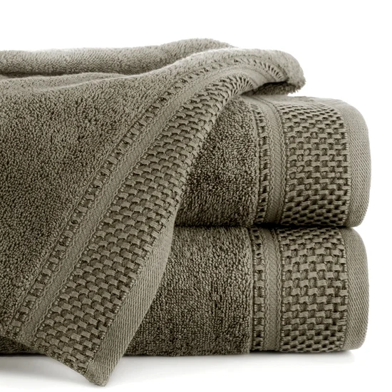 Ręcznik CARLO  z bordiurą z ażurowym wzorem - 70 x 140 cm - brązowy