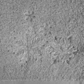 Ręcznik świąteczny SANTA 13 bawełniany z haftem ze śnieżynkami i drobnymi śnieżynkami - 50 x 90 cm - srebrny 2