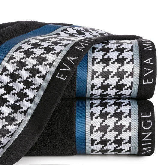 EVA MINGE Ręcznik EVA 8 z puszystej bawełny z bordiurą zdobioną designerskim nadrukiem - 70 x 140 cm - czarny
