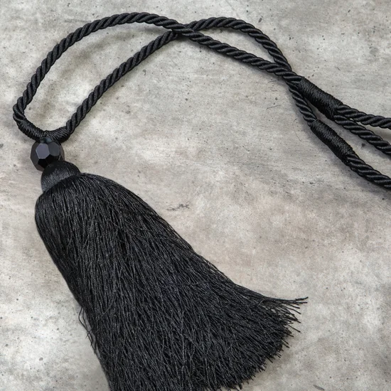 Dekoracyjny sznur do upięć z chwostem i koralikiem - dł. 60 cm - czarny