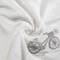 Ręcznik z haftem z motywem roweru - 70 x 140 cm - kremowy 5