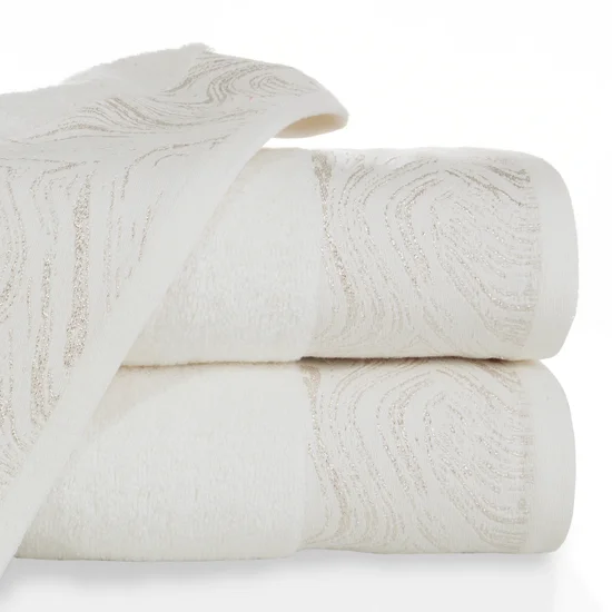 Ręcznik z żakardową bordiurą przetykany błyszczącą nitką - 70 x 140 cm - kremowy