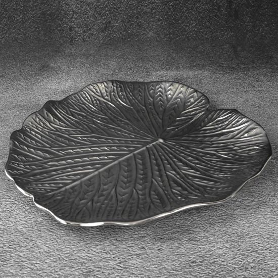 Patera ceramiczna KALINA w formie liścia z wytłoczeniami - 33 x 33 x 2 cm - srebrny