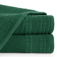 Ręcznik z wypukłą fakturą podkreślony welwetową bordiurą w krateczkę - 50 x 90 cm - butelkowy zielony 1