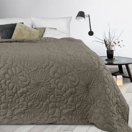 DESIGN 91 Narzuta ALARA 4 zdobiona kwiatowym wzorem wytłaczanym techniką hot press DESIGN 91 Narzuta ALARA 4 zdobiona kwiatowym wzorem wytłaczanym techniką hot press - 220 x 240 cm
