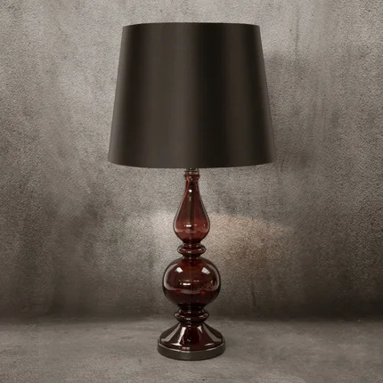 Lampa stołowa ALMA na szklanej podstawie z abażurem z połyskującej tkaniny Lampa stołowa ALMA na szklanej podstawie z abażurem z połyskującej tkaniny - 28 x 36 x 70 cm