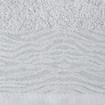 Ręcznik DAFNE z bawełny podkreślony żakardową bordiurą z motywem zebry - 50 x 90 cm - srebrny 2