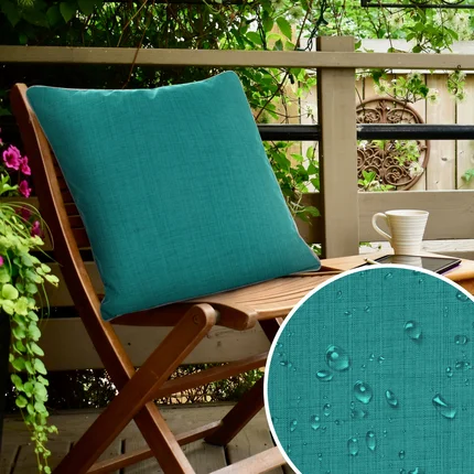 Poszewka GARDEN do ogrodu i na taras z gładkiej tkaniny wodoodpornej i ozdobną srebrną wypustką na brzegach poszewki Poszewka GARDEN do ogrodu i na taras z gładkiej tkaniny wodoodpornej i ozdobną srebrną wypustką na brzegach poszewki - 45 x 45 cm