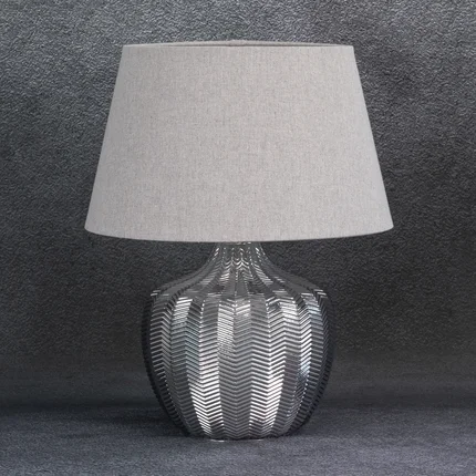 Lampa dekoracyjna ADORE z wytłaczaną szklaną podstawą Lampa dekoracyjna ADORE z wytłaczaną szklaną podstawą - ∅ 38 x 48 cm