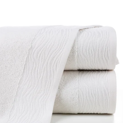 Ręcznik kąpielowy 50x90 cm bawełniany kolor kremowy z żakardową bordiurą 500 g/m2 DAFNE Ręcznik kąpielowy 50x90 cm bawełniany kolor kremowy z żakardową bordiurą 500 g/m2 DAFNE - 50 x 90 cm