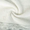 Ręcznik z naszywaną bordiurą i koronką - 50 x 90 cm - kremowy 5