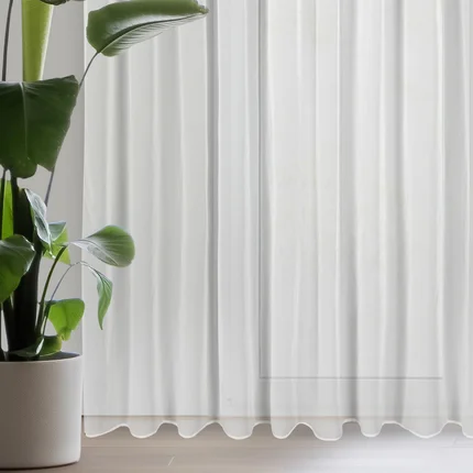 Dekoracja okienna biało, zielona zdobiona subtelnymi listeczkami 350x250 cm taśma BETSY Dekoracja okienna biało, zielona zdobiona subtelnymi listeczkami 350x250 cm taśma BETSY - 350 x 250 cm