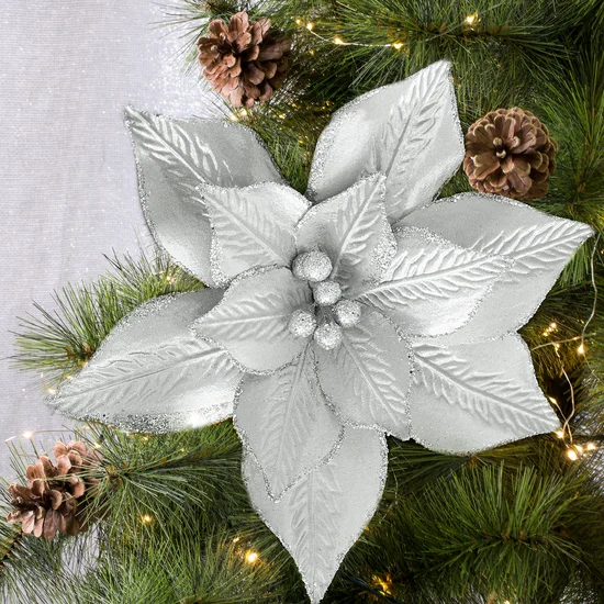 Świąteczny kwiat dekoracyjny z welwetu - 20 cm - srebrny