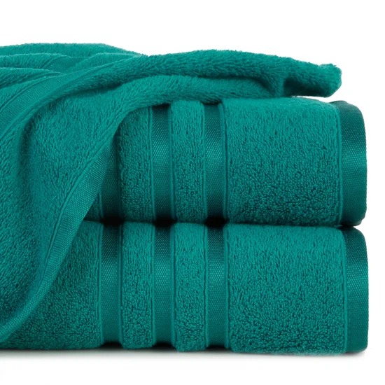 Ręcznik z elegancką bordiurą w lśniące pasy - 70 x 140 cm - turkusowy