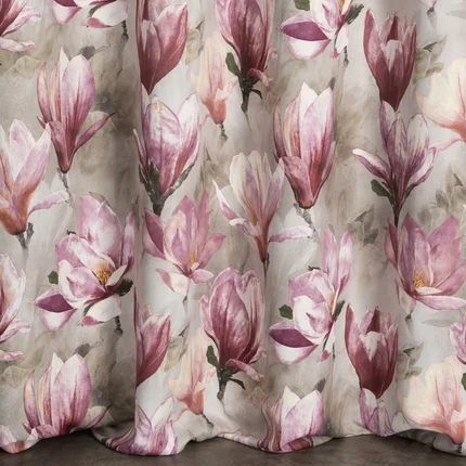 Zasłona zaciemniająca LARI z motywem kwitnących magnolii Zasłona zaciemniająca LARI z motywem kwitnących magnolii - 140 x 250 cm