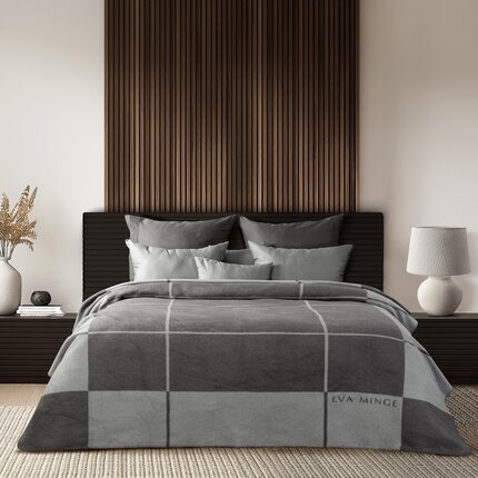 EVA MINGE Miękki w dotyku koc bawełniano-akrylowy z geometrycznym nadrukiem ELEGANTE 220 x 240 cm srebrny,stalowy | Eurofirany