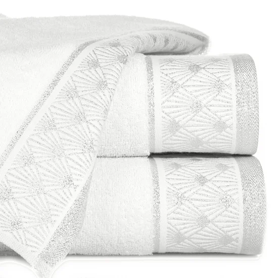 DIVA LINE Ręcznik HANA w kolorze białym, z błyszczącym geometrycznym wzorem na bordiurze - 70 x 140 cm - biały