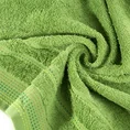 Ręcznik POLA z żakardową bordiurą zdobioną stebnowaniem - 30 x 50 cm - zielony 5