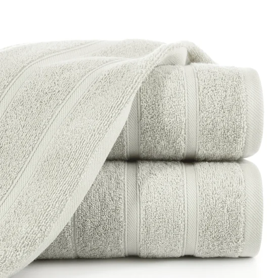 Ręcznik z ozdobną bordiurą w pasy - 50 x 90 cm - srebrny