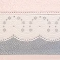 Ręcznik z żakardową bordiurą zdobioną drobnymi kwiatuszkami - 70 x 140 cm - różowy 2