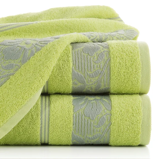 EUROFIRANY CLASSIC Ręcznik SYLWIA 1 z żakardową bordiurą tkaną w ornamentowy wzór - 70 x 140 cm - zielony