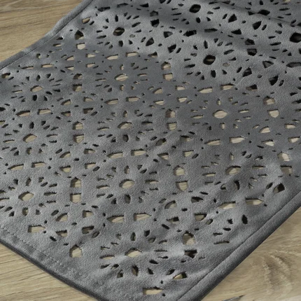 Bieżnik welwetowy z wyciętym laserowo wzorem Bieżnik welwetowy z wyciętym laserowo wzorem - 33 x 140 cm