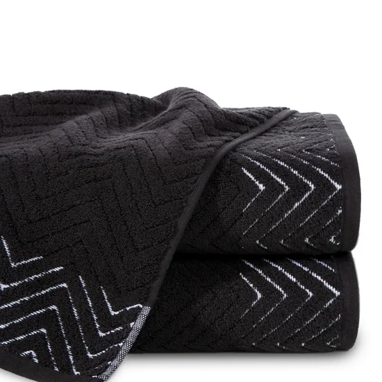 Ręcznik INDILA w kolorze czarnym, z żakardowym geometrycznym wzorem - 30 x 50 cm - czarny