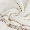 Ręcznik TESSA z bordiurą w cętki inspirowany dziką naturą - 30 x 50 cm - kremowy 5