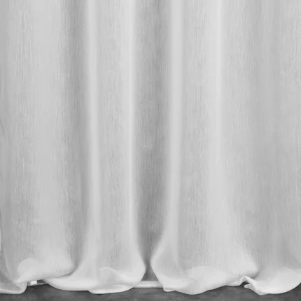 Firana LUNA o strukturze drobnego deszczyku przeplatana złotą nicią Firana LUNA o strukturze drobnego deszczyku przeplatana złotą nicią - 300 x 250 cm