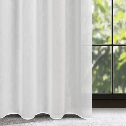 Firana LUNA o strukturze drobnego deszczyku przeplatana złotą nicią Firana LUNA o strukturze drobnego deszczyku przeplatana złotą nicią - 300 x 250 cm