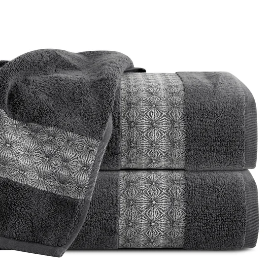 Ręcznik bawełniany  MALIKA 50X90 cm z żakardową bordiurą ze wzorem podkreślonym błyszczącą nicią grafitowy - 50 x 90 cm - grafitowy