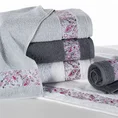 Ręcznik z żakardową bordiurą i ornamentowym wzorem - 50 x 90 cm - kremowy 7