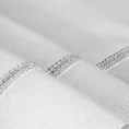 DIVA LINE Obrus z błyszczącej tkaniny zdobiony listwą oraz srebrną lamówką w eleganckim opakowaniu - 40 x 180 cm - biały 6