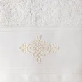 EUROFIRANY CLASSIC Ręcznik z bordiurą zdobioną ornamentowym haftem - 50 x 90 cm - kremowy 2