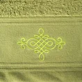 Ręcznik z ornamentowym haftem - 50 x 90 cm - oliwkowy 2