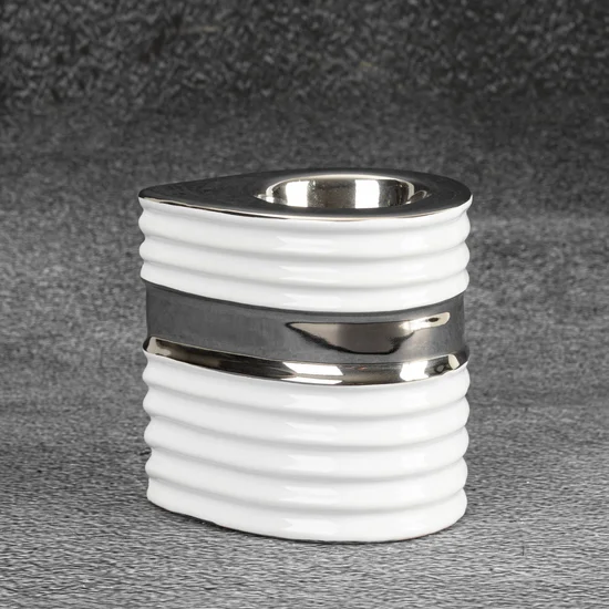 Świecznik ceramiczny ZELDA o prążkowanej fakturze, nowoczesny - 9 x 6 x 9 cm - biały