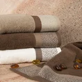 Ręcznik MARIT z ozdobną bordiurą z drobnym żakardowym wzorem - 50 x 90 cm - ciemnobrązowy 8