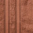 EUROFIRANY PREMIUM Ręcznik MILA  z włókien bambusowych z  bordiurą tkaną w ozdobne pasy 3D - 70 x 140 cm - pomarańczowy 2