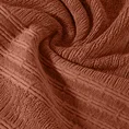 Ręcznik ROMEO z bawełny podkreślony bordiurą tkaną  w wypukłe paski - 50 x 90 cm - ceglasty 5