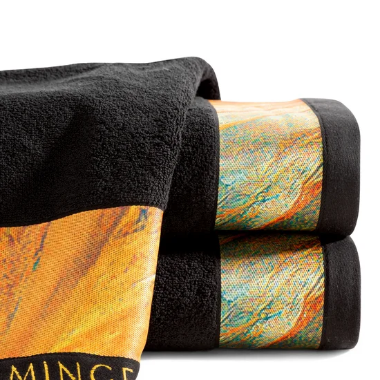EVA MINGE Ręcznik STELLA z puszystej bawełny z bordiurą zdobioną designerskim nadrukiem - 50 x 90 cm - czarny