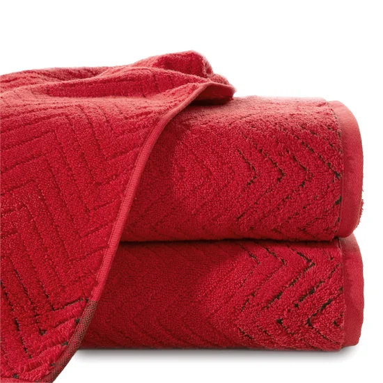 Ręcznik INDILA w kolorze czerwonym, z żakardowym geometrycznym wzorem - 50 x 90 cm - czerwony