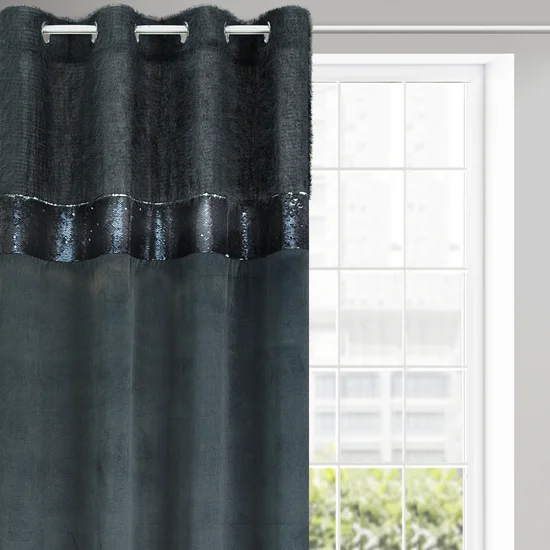 Zasłona z welwetu zdobiona pasem tkaniny z moherową nicią oraz połyskliwych czarnych cekinów - 140 x 250 cm - czarny