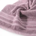Ręcznik JUDY z bordiurą podkreśloną błyszczącą nicią - 70 x 140 cm - różowy 5