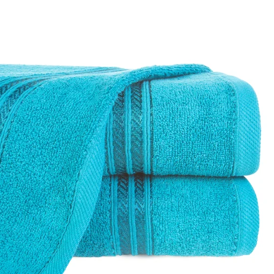 Ręcznik z bordiurą podkreśloną błyszczącą nicią - 50 x 90 cm - turkusowy