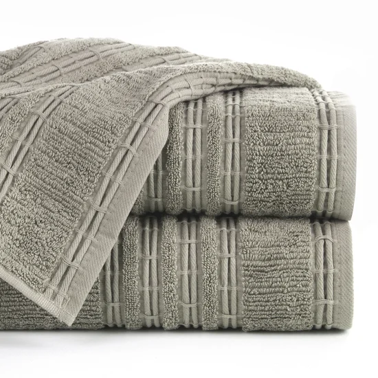 Ręcznik ROMEO z bawełny podkreślony bordiurą tkaną  w wypukłe paski - 50 x 90 cm - jasnobrązowy